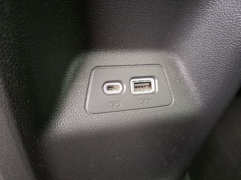 Used 2023 Buick Envision Preferred w/ Sport Touring Package image 11