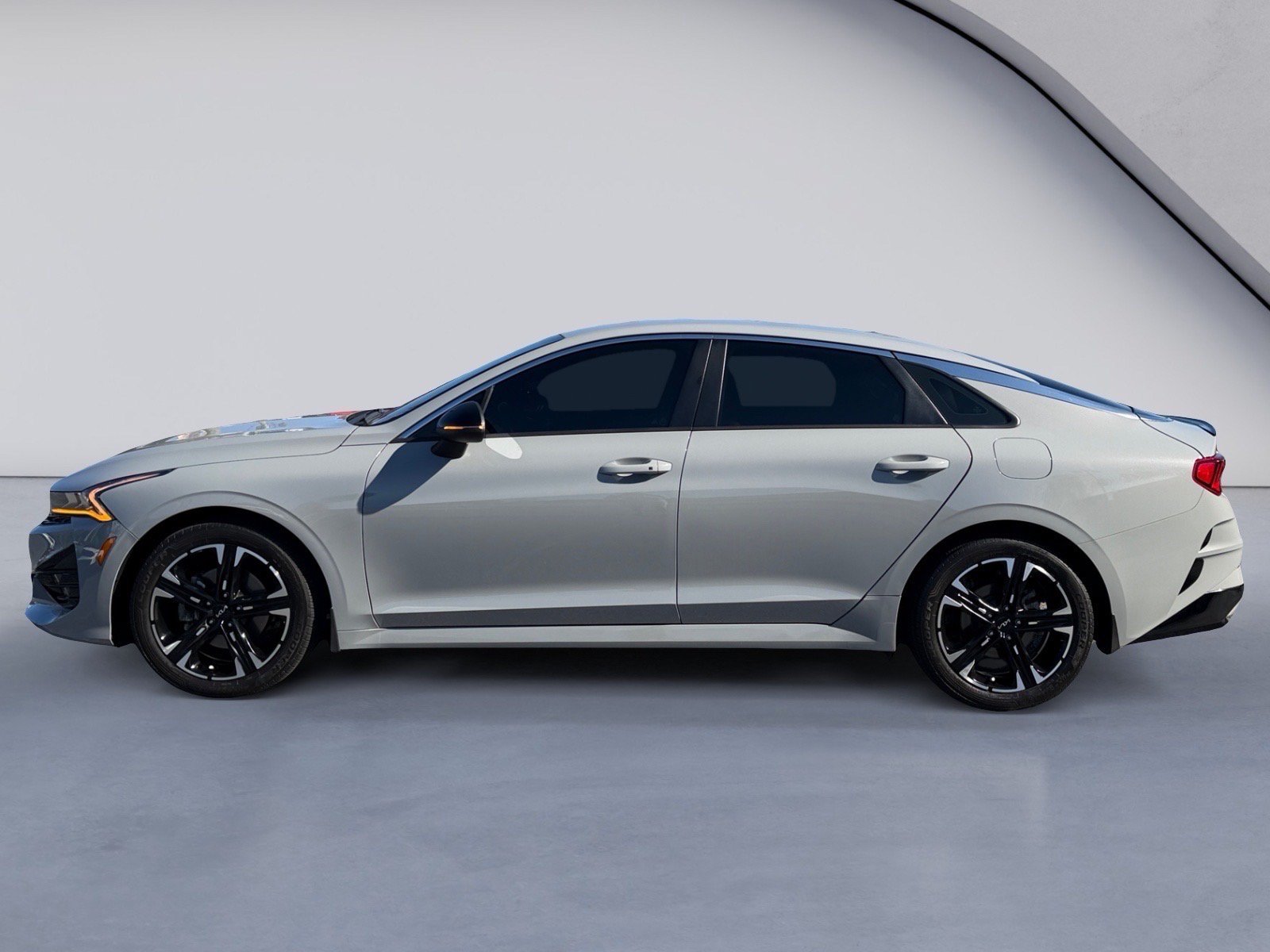 Used 2023 Kia K5 GT-Line w/ GT-Line Premium Package FWD image 2