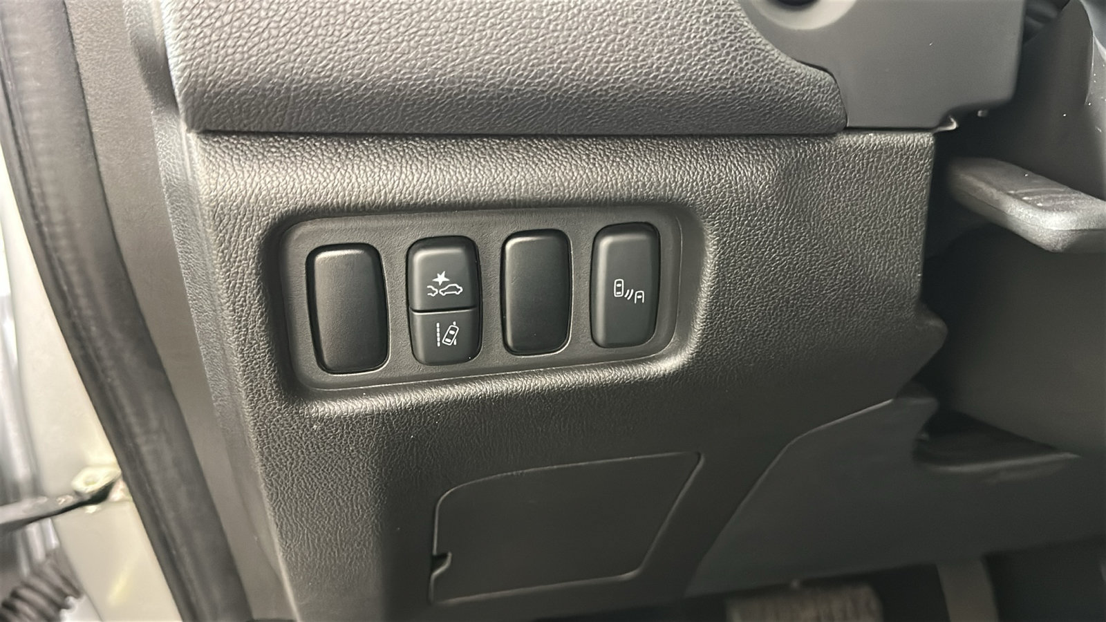 Used 2024 Mitsubishi Outlander Sport SE AWD/4WD image 21