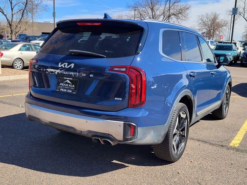 Used 2023 Kia Telluride S w/ S Sunroof Package image 3