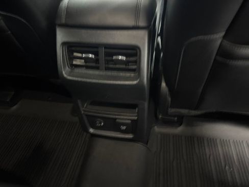 Used 2022 Ford Edge SEL w/ Convenience Package image 35