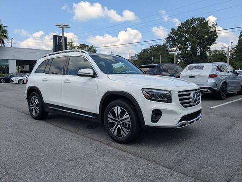 New 2025 Mercedes-Benz GLB 250 image 3