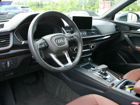 Used 2018 Audi Q5 2.0T Premium Plus w/ Premium Plus Package AWD/4WD image 6