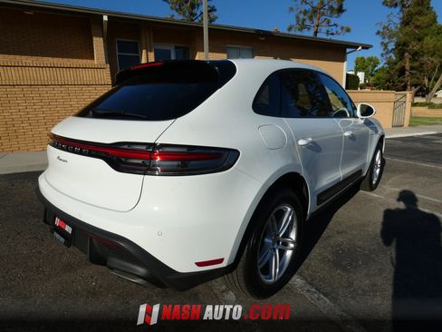 Used 2024 Porsche Macan AWD/4WD image 8