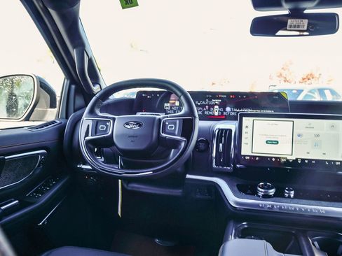 New 2025 Ford Expedition Tremor image 15