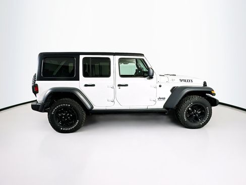 Used 2023 Jeep Wrangler Unlimited w/ Cold Weather Group AWD/4WD image 10