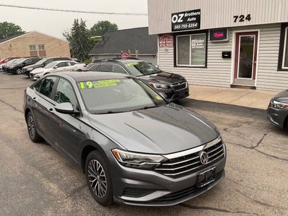 Used 2019 Volkswagen Jetta SE w/ Cold Weather Package