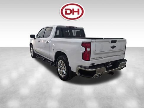 Used 2021 Chevrolet Silverado 1500 LTZ w/ LTZ Premium Package image 15