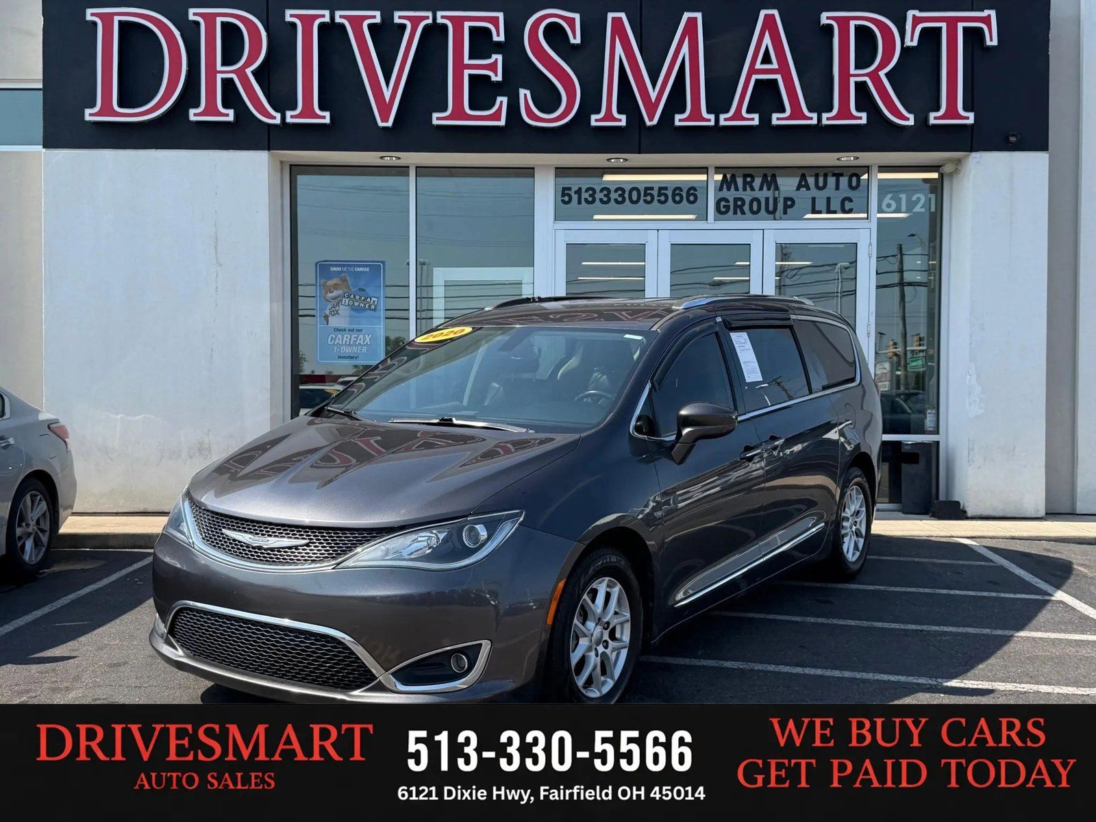 Used 2020 Chrysler Pacifica Touring-L FWD image 1