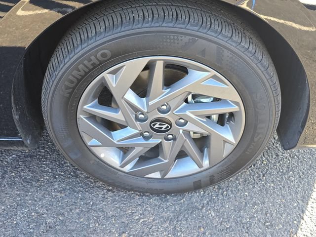 Certified 2025 Hyundai Elantra Hybrid FWD image 9