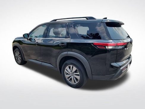 Used 2025 Nissan Pathfinder SV AWD/4WD image 3