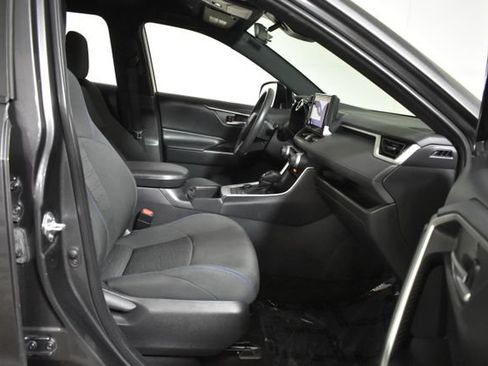 Used 2023 Toyota RAV4 SE AWD/4WD image 32