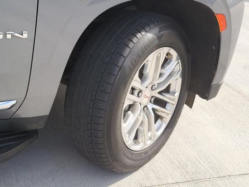 Used 2022 GMC Yukon SLT w/ SLT Premium Package RWD image 7
