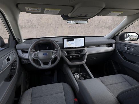 New 2026 Ford Explorer Active RWD image 9