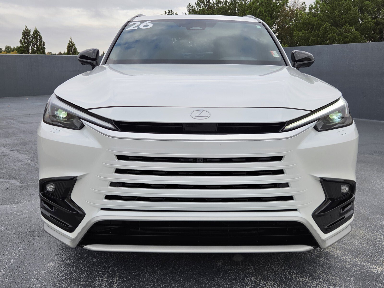 Used 2026 Lexus TX 500h AWD w/ Technology Package image 8