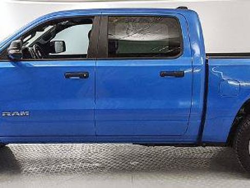 Used 2023 RAM 1500 Big Horn AWD/4WD image 5