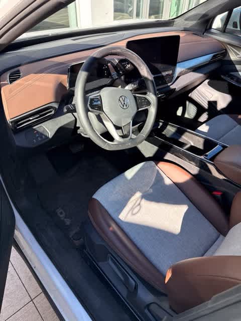 Used 2023 Volkswagen ID.4 Pro AWD/4WD image 10