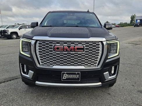 Used 2024 GMC Yukon XL Denali AWD/4WD image 2