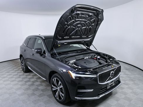 Used 2023 Volvo XC60 B5 Plus w/ Protection Package Premier image 34