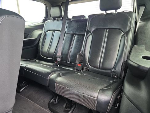 Used 2022 Jeep Wagoneer Series III RWD image 12