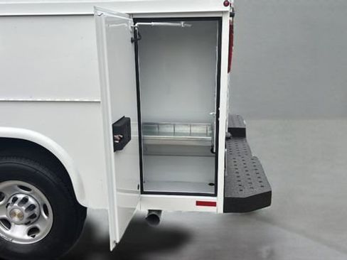 New 2025 Chevrolet Express 3500 w/ Power Convenience Package RWD image 12
