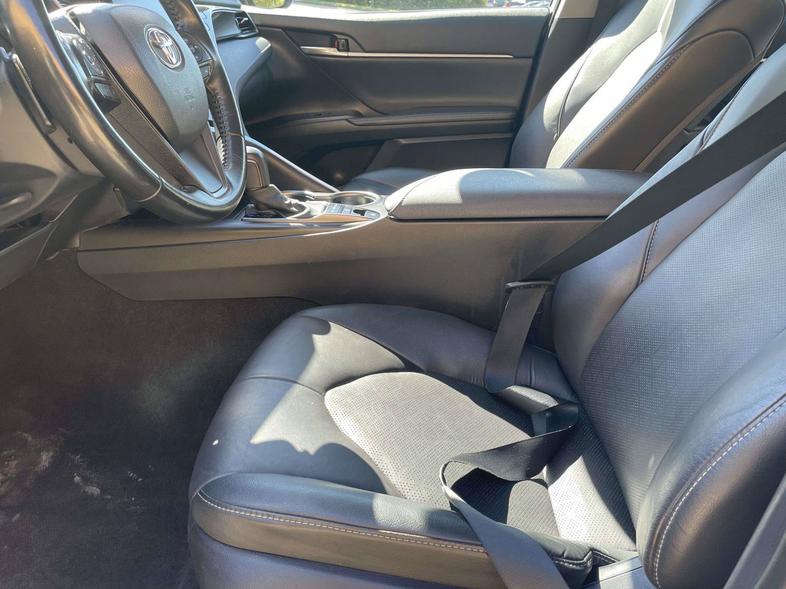Used 2023 Toyota Camry XSE FWD image 13