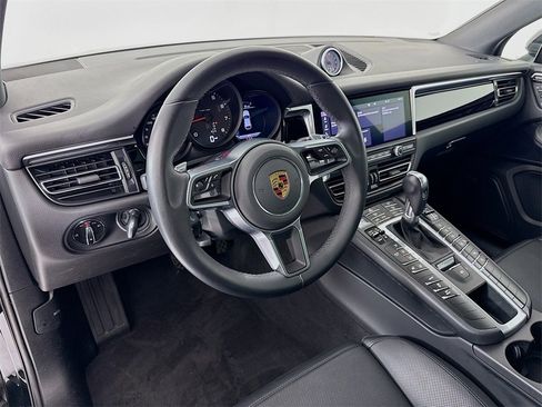 Used 2021 Porsche Macan image 4