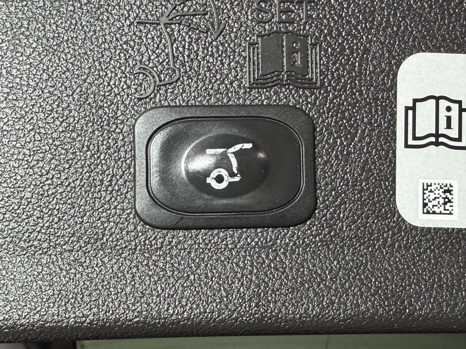 Used 2017 Ford Escape Titanium FWD image 15