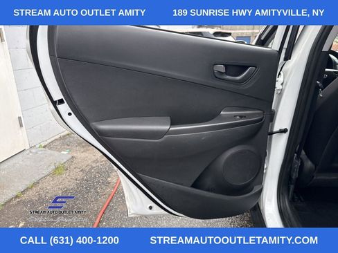 Used 2023 Hyundai Kona SE image 26