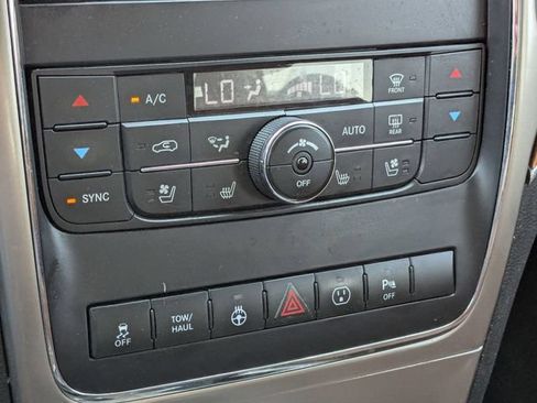 Used 2013 Jeep Grand Cherokee Overland AWD/4WD image 27