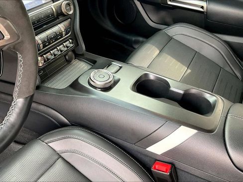 Used 2022 Ford Mustang Shelby GT500 w/ Technology Package image 20