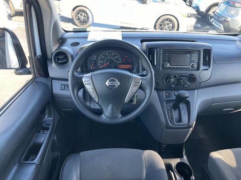 Used 2019 Nissan NV200 S w/ Cruise Control Package image 7