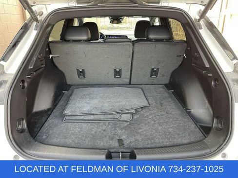 Certified 2024 Chevrolet Equinox EV LT image 23