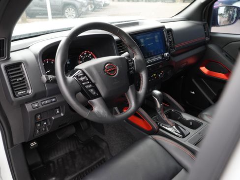 Used 2024 Nissan Frontier PRO-4X w/ Pro Premium Package image 16