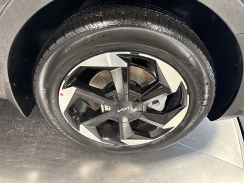 New 2026 Kia Sorento EX AWD/4WD image 9