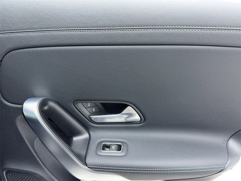 Used 2025 Mercedes-Benz CLA 250 image 51