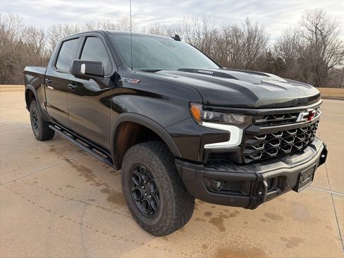 Used 2024 Chevrolet Silverado 1500 ZR2 w/ ZR2 Bison Edition image 4