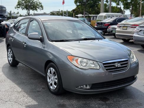 Used 2009 Hyundai Elantra GLS FWD image 8