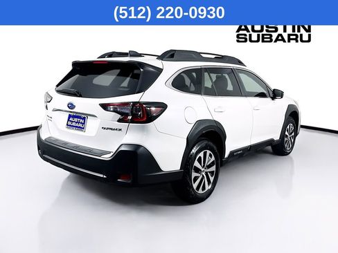 Certified 2025 Subaru Outback Premium image 8