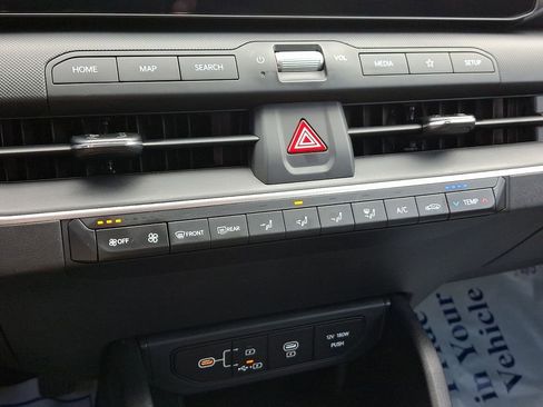 Certified 2025 Kia K4 FWD image 15