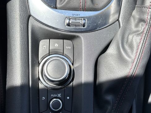 Used 2019 MAZDA MX-5 Miata RF Grand Touring image 26