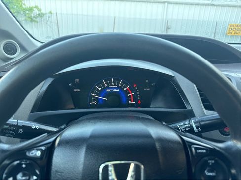 Used 2012 Honda Civic Hybrid Sedan image 19