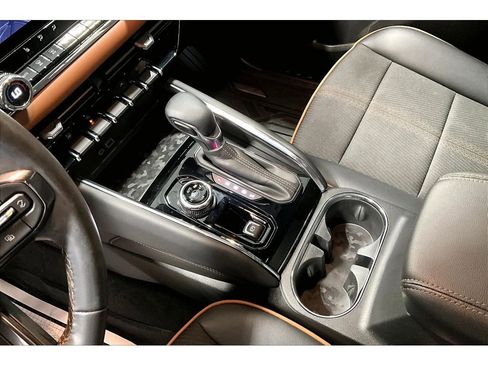 Used 2023 GMC Canyon AT4 w/ Canyon Safety Plus Package AWD/4WD image 19