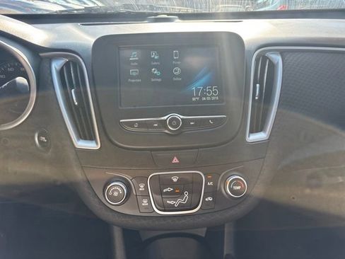 Used 2018 Chevrolet Malibu LS FWD image 11