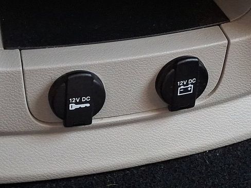 Used 2019 Dodge Grand Caravan SE FWD image 25