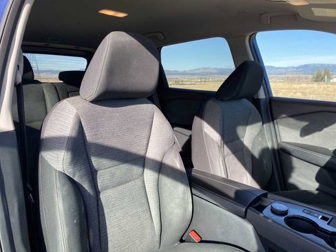 Used 2022 Nissan Rogue SV image 18