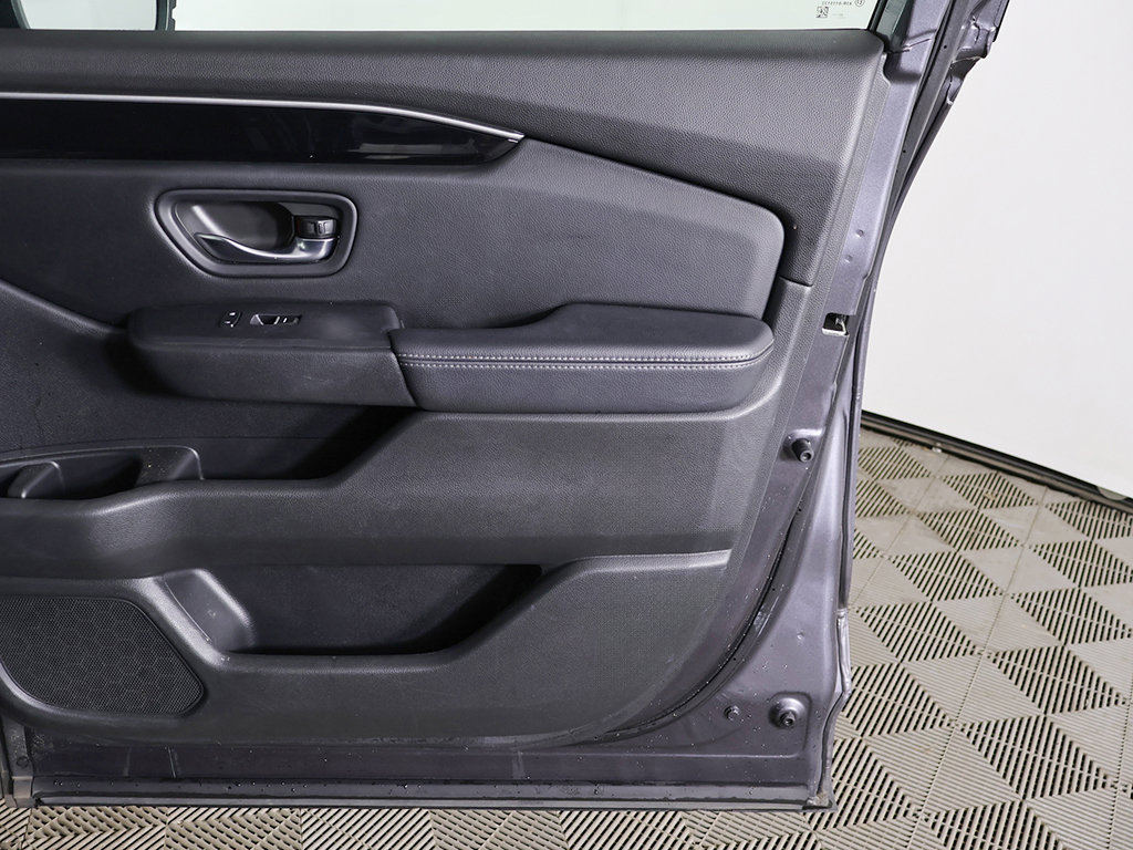 Used 2024 Honda Pilot Touring image 21