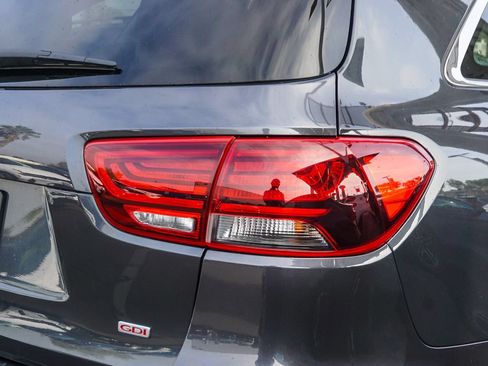 Used 2019 Kia Sorento FWD image 8