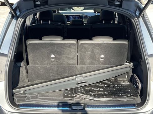 Certified 2025 Mercedes-Benz GLS 450 4MATIC image 25