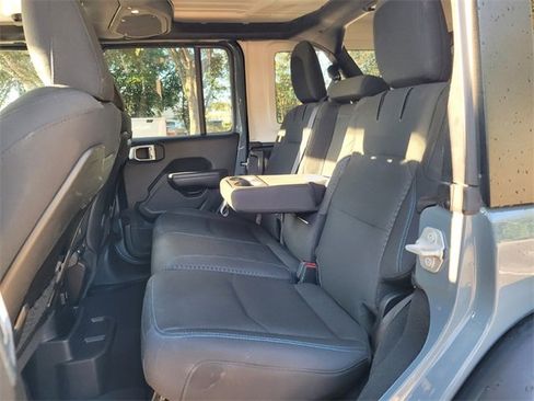 Used 2024 Jeep Wrangler Unlimited Rubicon 4xe image 13